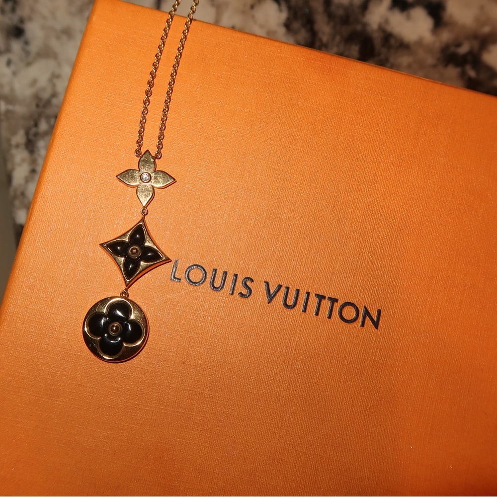 Color Blossom Lariat Necklace, Yellow Gold, Onyx And Diamond